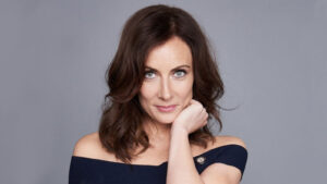 Laura Benanti on Matching Wits with Amy Schumer in <em>Meteor Shower</em>