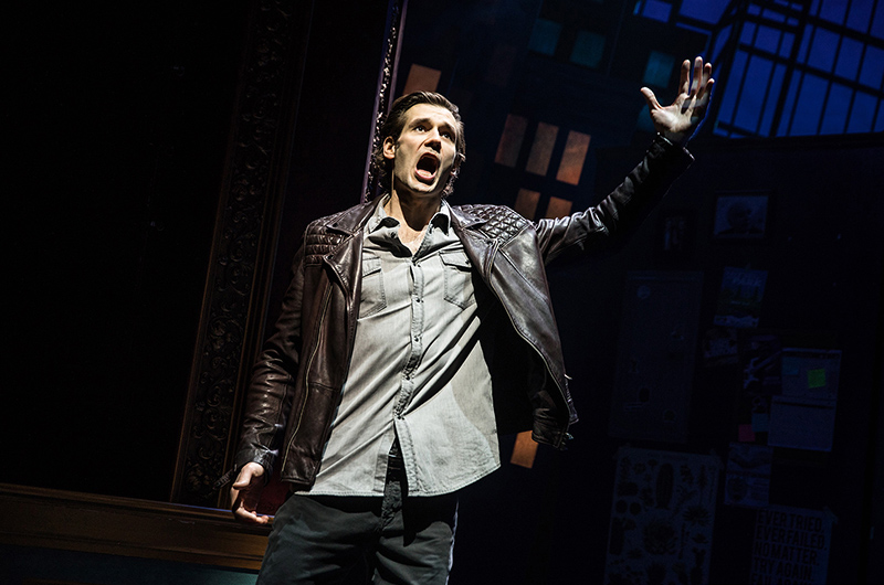John Behlmann in <i>Tootsie</i>. Photo by Matthew Murphy.