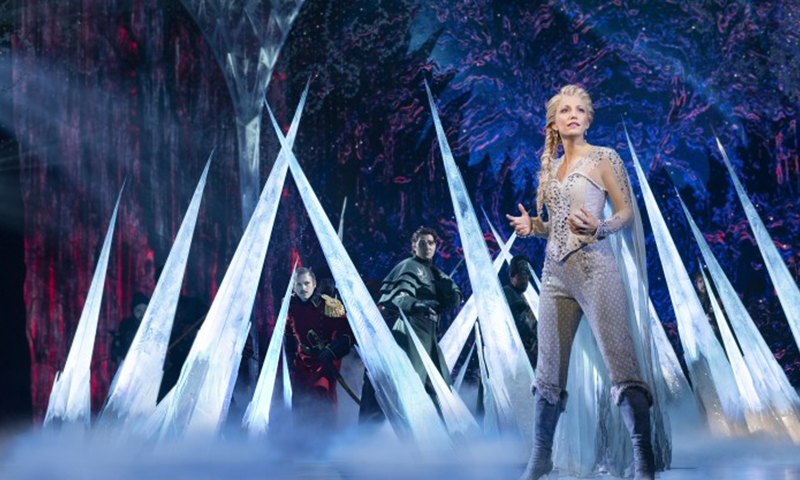 Caroline Bowman and the cast of the national tour of <i>Frozen</i>. Photo by Deen van Meer.