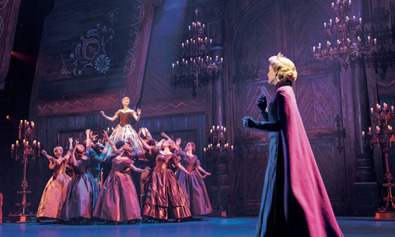 Caroline Innerbichler, Caroline Bowman, and the cast of the national tour of <i>Frozen</i>. Photo by Deen van Meer.