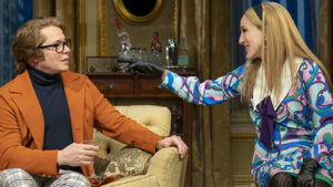 First Look: Matthew Broderick & Sarah Jessica Parker Star in <i>Plaza Suite</i>