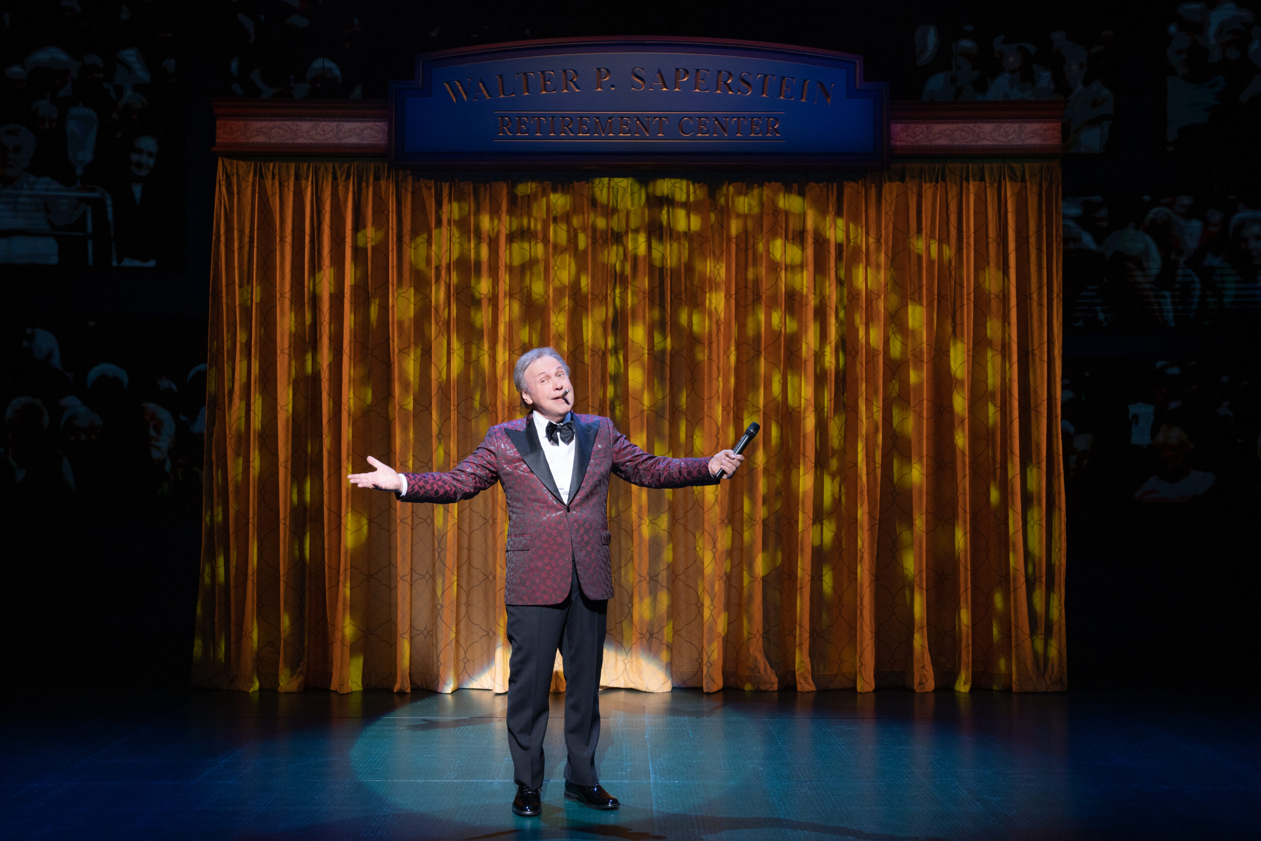 Billy Crystal in Mr. Saturday Night. Photo by Matthew Murphy.