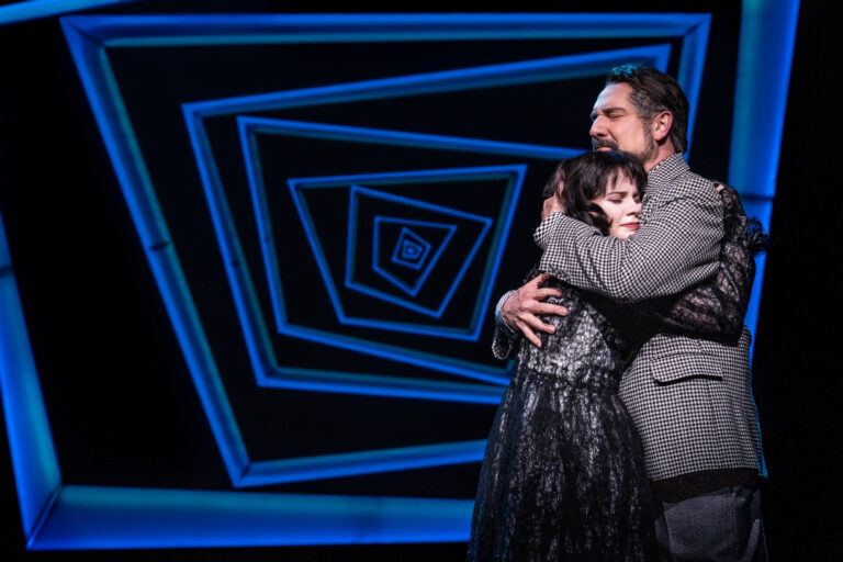 First Look: Alex Brightman, Elizabeth Teeter, and the Cast of ...