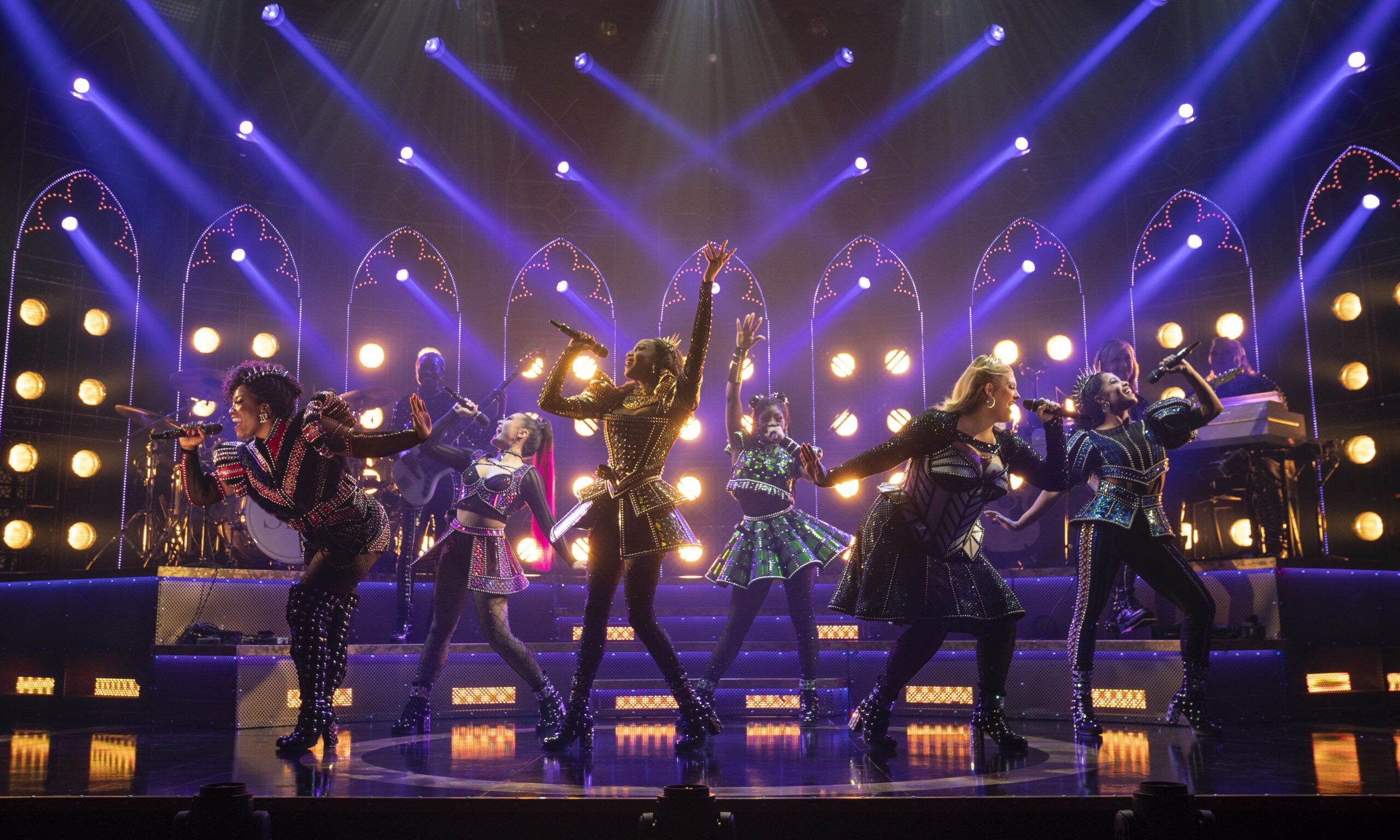 Nasia Thomas, Zoe Jensen, Hailee Kaleem Wright, Leandra Ellis-Gaston, Bella Coppola, and Taylor Iman Jones in SIX. Photo by Joan Marcus.