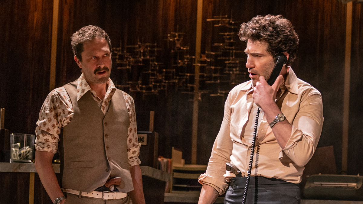 First Look: Jon Bernthal & Ebon Moss-Bachrach in <i>Dog Day Afternoon</i>